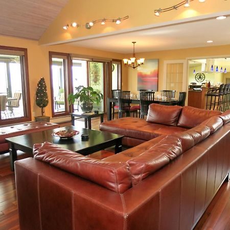 A View Of The Lake B & B West Kelowna Exterior photo