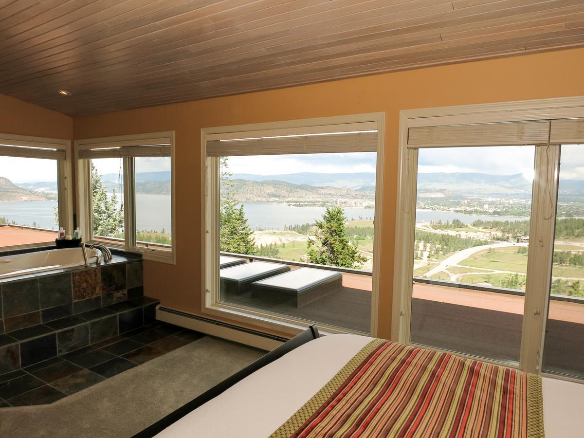 A View Of The Lake B & B West Kelowna Exterior photo