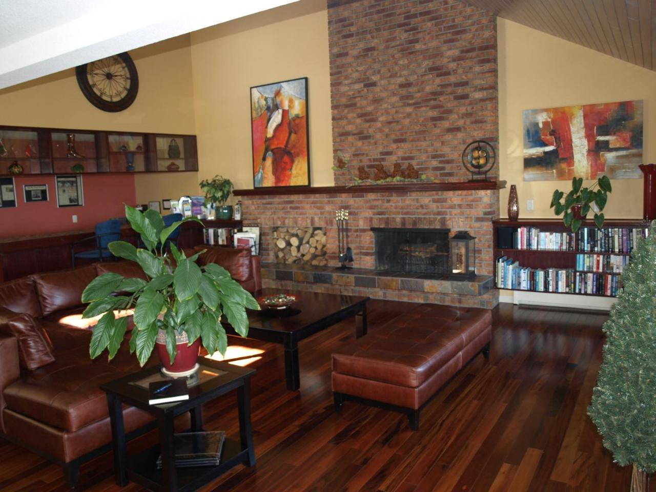 A View Of The Lake B & B West Kelowna Exterior photo